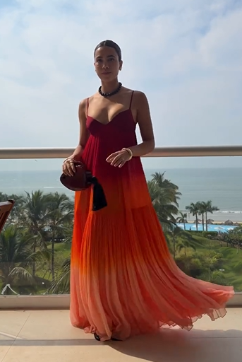 Sexy Strappy Low-Cut Tropical Gradient Dress