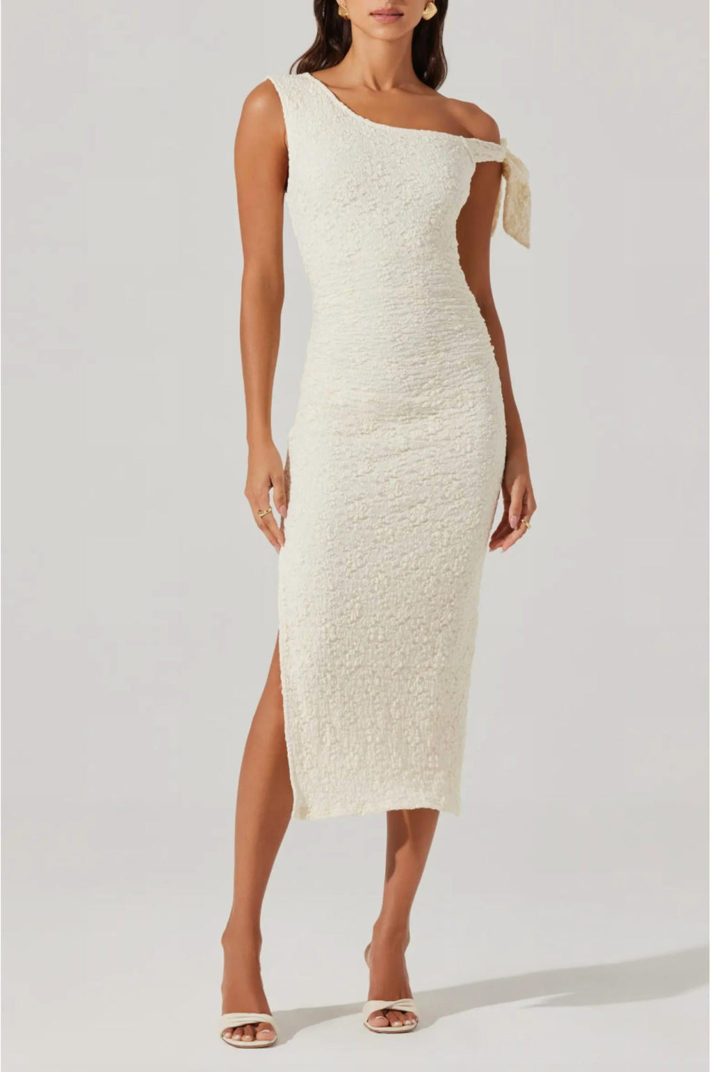Astr - Emely Floral One-Shoulder Stretch Lace Dress