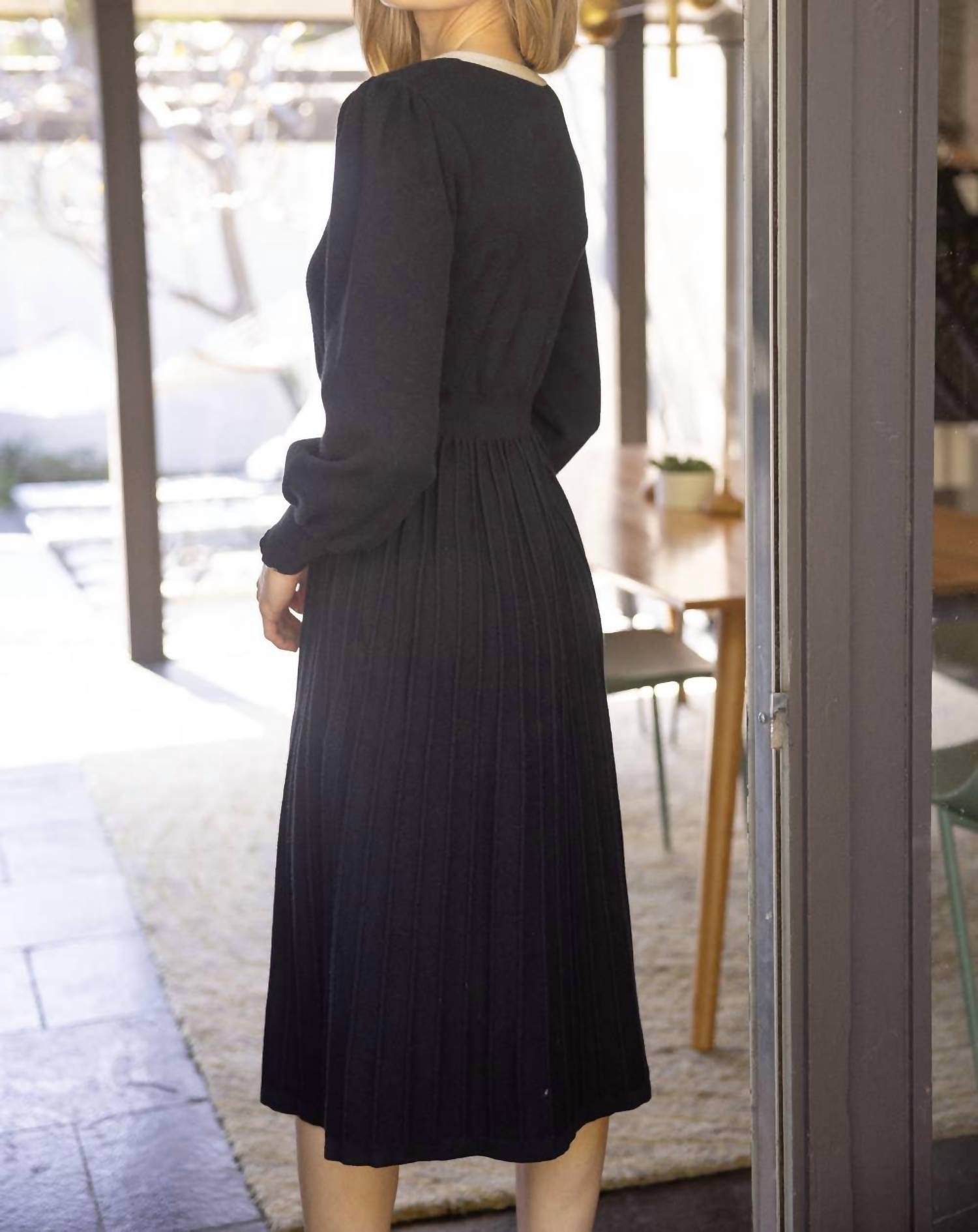 Voy - Joy Princess Sleeve Ribbon Neckline Midi Knit Dress